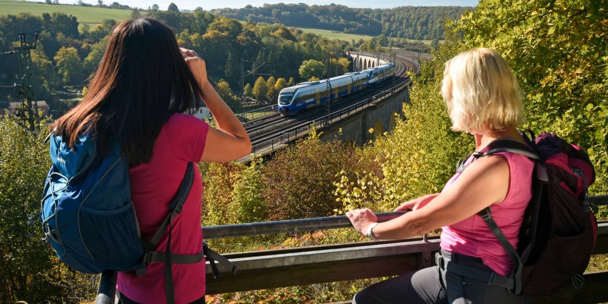 Aussichtsplattform am Viadukt Wanderweg © Teutoburger Wald Tourismus / F. Grawe